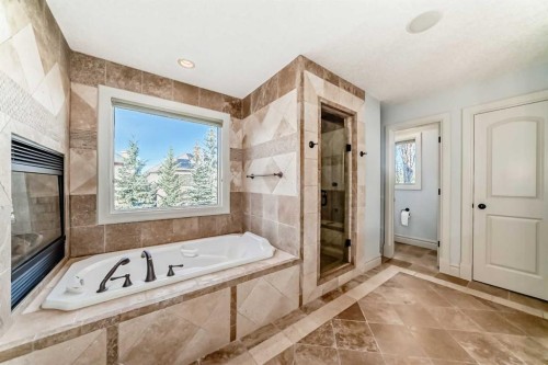 38 Aspen Meadows Park Sw, Calgary, AB - Indoor Photo Showing Bathroom