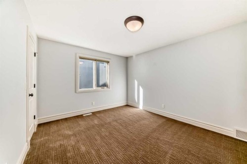 38 Aspen Meadows Park Sw, Calgary, AB - Indoor Photo Showing Other Room