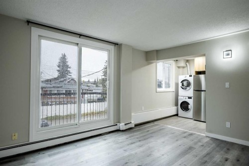 1121 37 Street Sw, Calgary, AB - Indoor