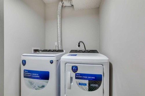 1121 37 Street Sw, Calgary, AB - Indoor Photo Showing Laundry Room