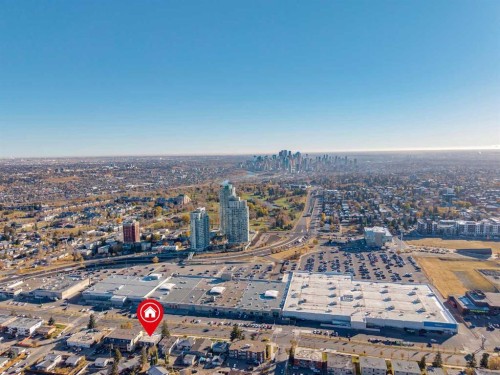 1121 37 Street Sw, Calgary, AB - Outdoor With View