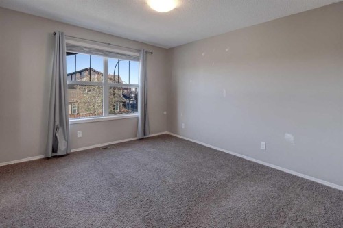136 Evansborough Way Nw, Calgary, AB - Indoor Photo Showing Other Room