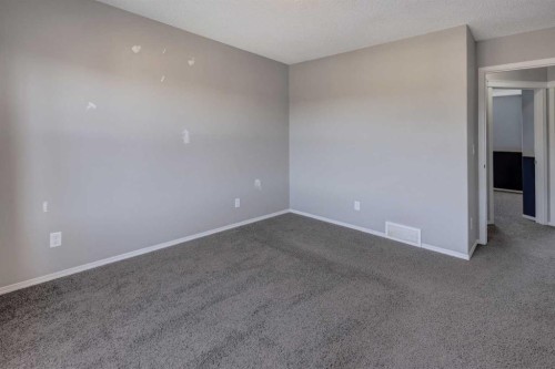 136 Evansborough Way Nw, Calgary, AB - Indoor Photo Showing Other Room