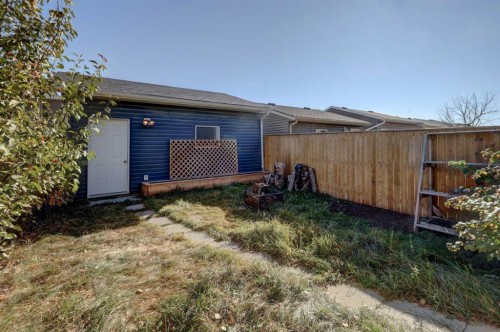 136 Evansborough Way Nw, Calgary, AB - Outdoor