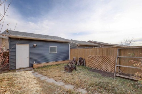 136 Evansborough Way Nw, Calgary, AB - Outdoor