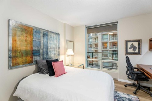 501-837 2 Avenue Sw, Calgary, AB - Indoor Photo Showing Bedroom