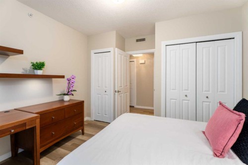 501-837 2 Avenue Sw, Calgary, AB - Indoor Photo Showing Bedroom