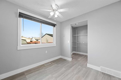 128 Castlegreen Close Ne, Calgary, AB - Indoor Photo Showing Other Room