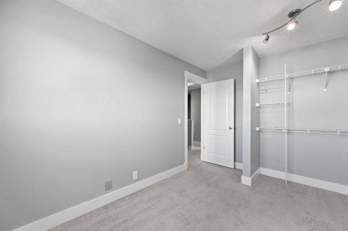 128 Castlegreen Close Ne, Calgary, AB - Indoor