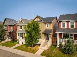 44 Evansborough Common NW Calgary, AB T3P 0M6