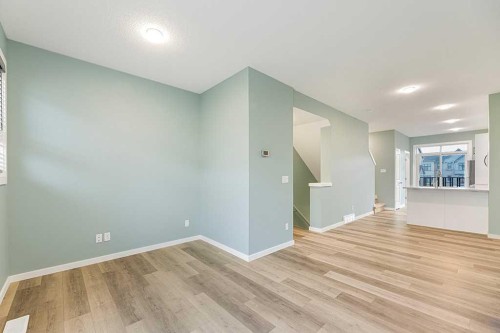 25 Spring Willow Close Sw, Calgary, AB - Indoor Photo Showing Other Room