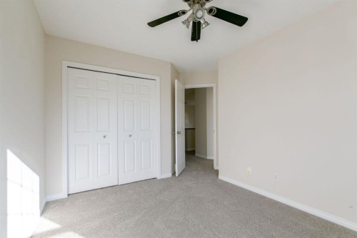 186 Copperfield Close Se, Calgary, AB - Indoor