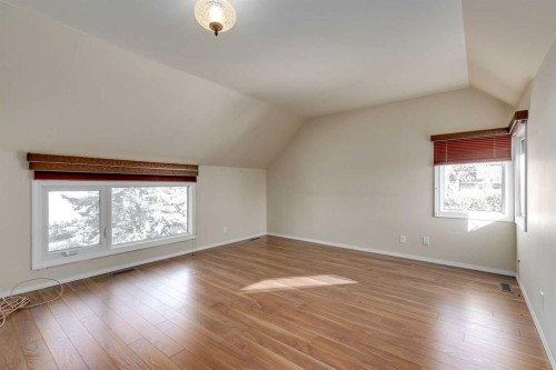 2114 20 Avenue, Didsbury, AB - Indoor Photo Showing Other Room