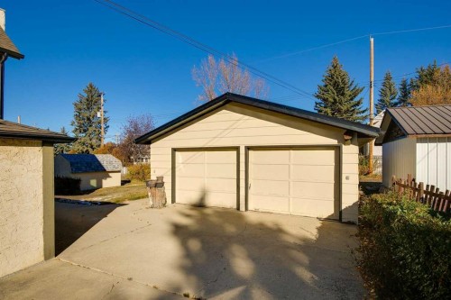 2114 20 Avenue, Didsbury, AB - Outdoor