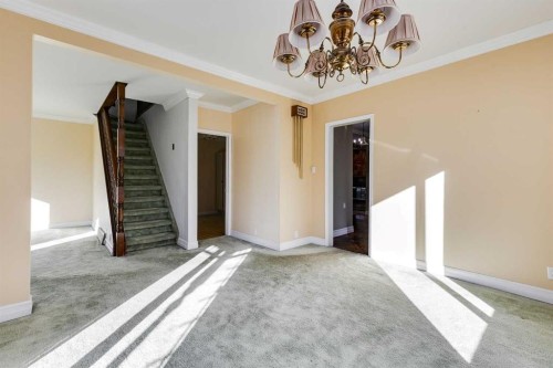 2114 20 Avenue, Didsbury, AB - Indoor Photo Showing Other Room