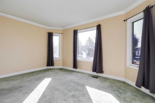 2114 20 Avenue, Didsbury, AB - Indoor Photo Showing Other Room