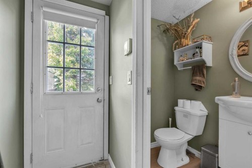 232 Abadan Place Ne, Calgary, AB - Indoor Photo Showing Bathroom