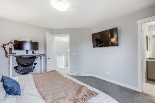 1037 Chinook Gate Heath Sw, Airdrie, AB - Indoor