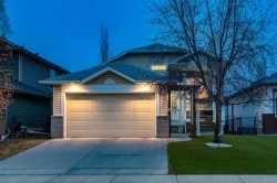1936 THORNBIRD Road SE Airdrie, AB T4A 2E5