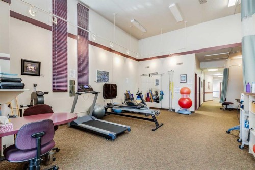 5120 50 Avenue, Olds, AB 