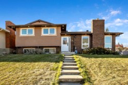 123 Pinemill Way NE Calgary, AB T1Y 2C6