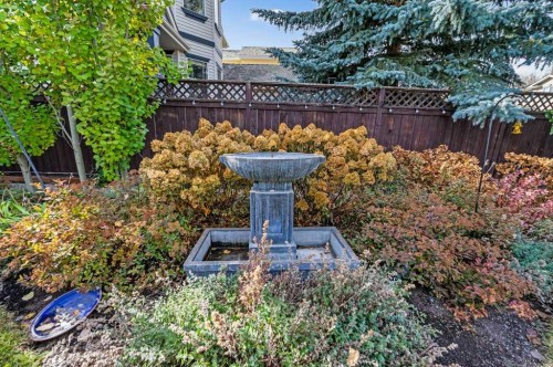 23 Valley Ponds Way Nw, Calgary, AB - Outdoor