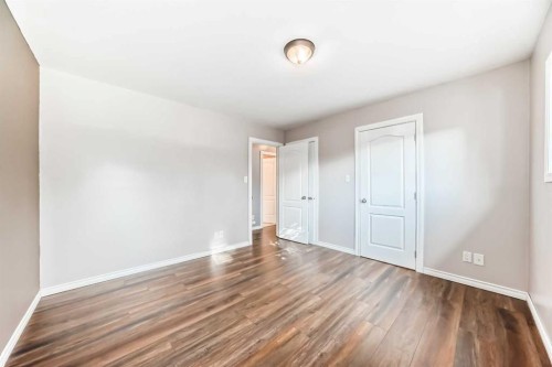 1942 Cottonwood Crescent Se, Calgary, AB - Indoor Photo Showing Other Room