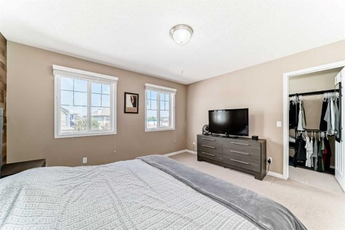 423 Morningside Way Sw, Airdrie, AB - Indoor Photo Showing Bedroom
