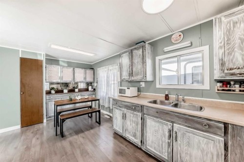 11-649 Main Street North, Airdrie, AB 