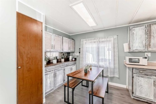 11-649 Main Street North, Airdrie, AB 