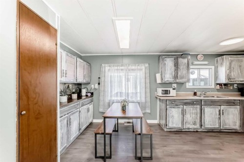 11-649 Main Street North, Airdrie, AB 