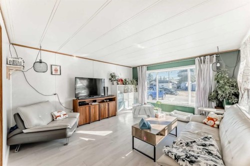 11-649 Main Street North, Airdrie, AB 