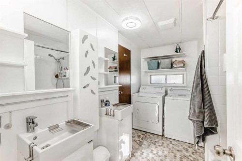 11-649 Main Street North, Airdrie, AB 