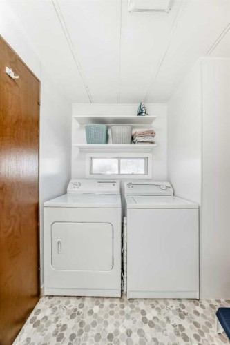 11-649 Main Street North, Airdrie, AB 