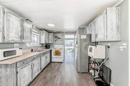 11-649 Main Street North, Airdrie, AB 