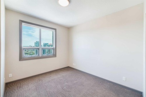 2010-210 15 Avenue Se, Calgary, AB - Indoor Photo Showing Other Room