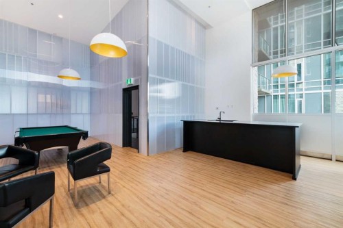 2010-210 15 Avenue Se, Calgary, AB - Indoor Photo Showing Other Room