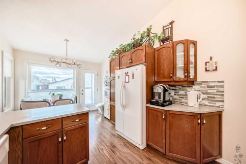238 Citadel Hills Circle Nw, Calgary, AB - Indoor Photo Showing Kitchen