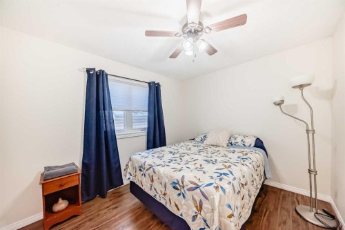 238 Citadel Hills Circle Nw, Calgary, AB - Indoor Photo Showing Bedroom