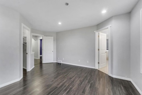 11 Saddlebrook Way Ne, Calgary, AB - Indoor Photo Showing Other Room