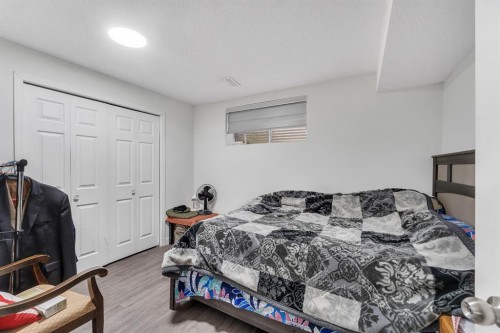 11 Saddlebrook Way Ne, Calgary, AB - Indoor Photo Showing Bedroom