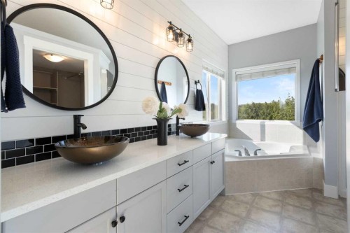 13003 Township Road 265, Rural Rocky View County, AB - Indoor Photo Showing Bathroom