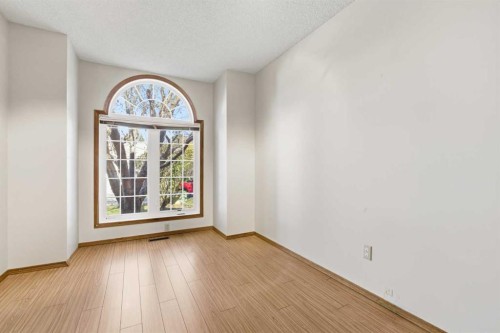 135 Hamptons Park Nw, Calgary, AB - Indoor Photo Showing Other Room