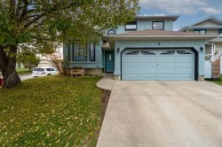 9 Hunters Mews  Okotoks, AB T1S 1M2