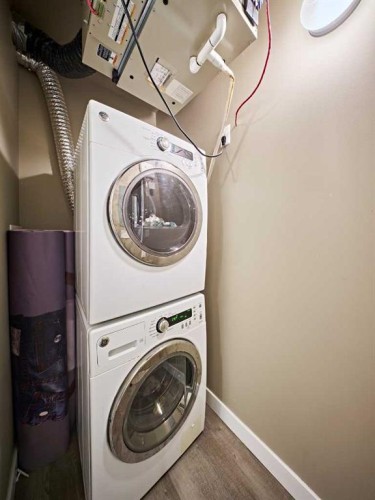 7101-2781 Chinook Winds Drive Sw, Airdrie, AB - Indoor Photo Showing Laundry Room