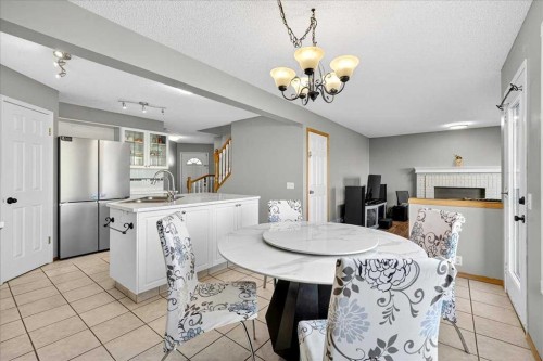 64 Macewan Park Rise Nw, Calgary, AB - Indoor Photo Showing Dining Room