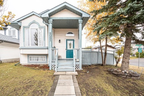 8051 Laguna Way Ne, Calgary, AB - Outdoor