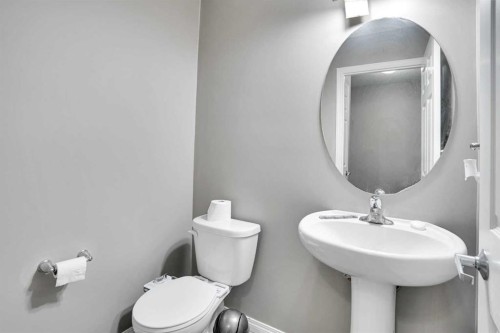 128 Cityscape Row Ne, Calgary, AB - Indoor Photo Showing Bathroom