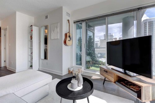 2108-930 6 Avenue Sw, Calgary, AB - Indoor