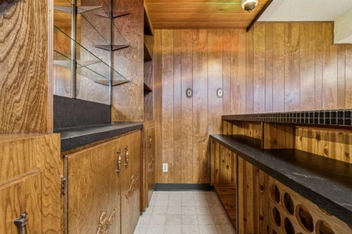 5307 7 Avenue Sw, Calgary, AB - Indoor Photo Showing Other Room